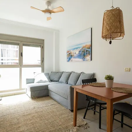 Semesterbostad Stylish Urban Retreat Near The Coast *